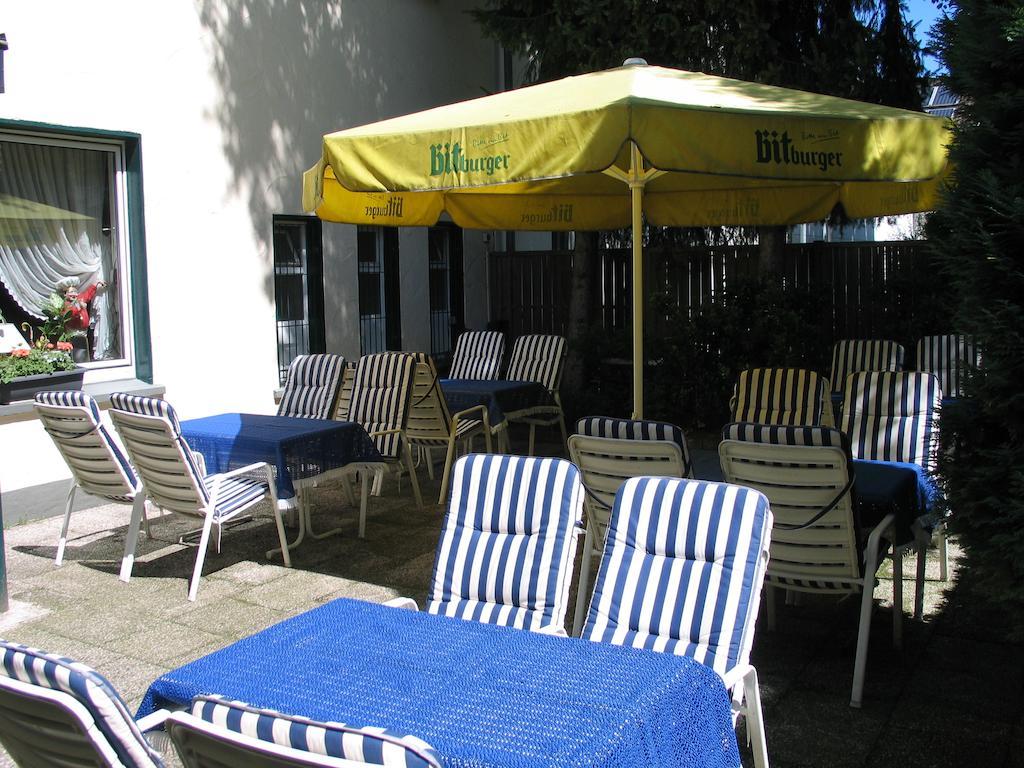 Hotel Restaurant Zur Post Wuppertal Exteriör bild